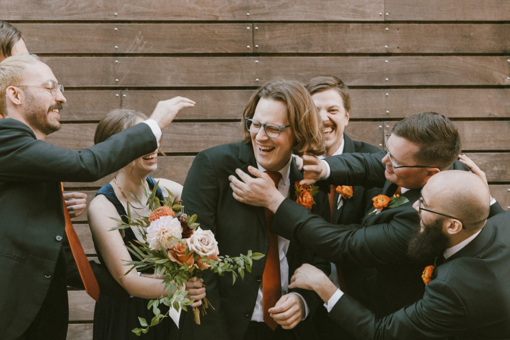 chicago-wedding-groomsmen-bridal-party